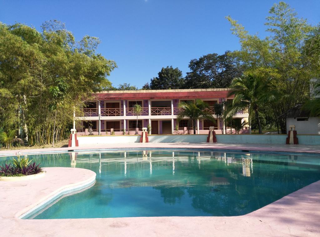 Debliz Hotel Xpujil